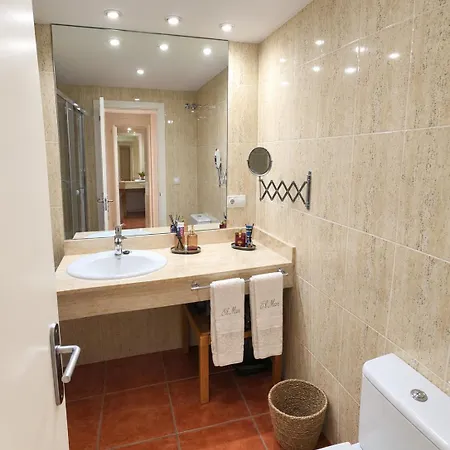 With Panoramic Views Of Bay *